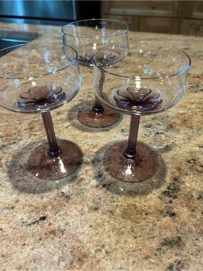 Fostoria Corsage Champagne Glasses in Plum w/Flower Center Ribbed Stem.
Set of 3